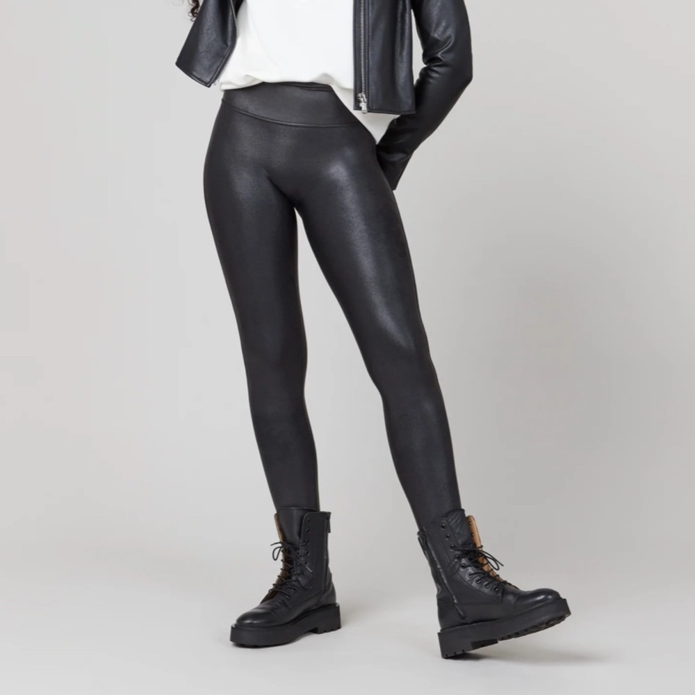 SPANX FAUX LEATHER LEGGINGS. Size 1X. High waist. Black.